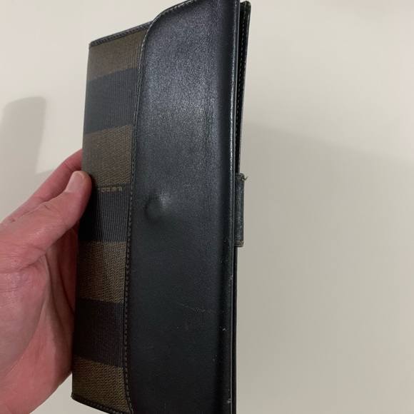 Authentic Fendi vintage long wallet - Picture 13 of 15